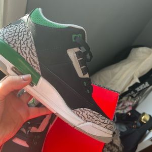 Pine green Jordan 3’s worn a few times